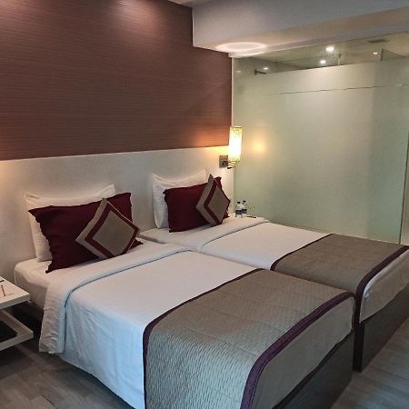 Majestic Court Sarovar Portico Navi Mumbai Eksteriør bilde
