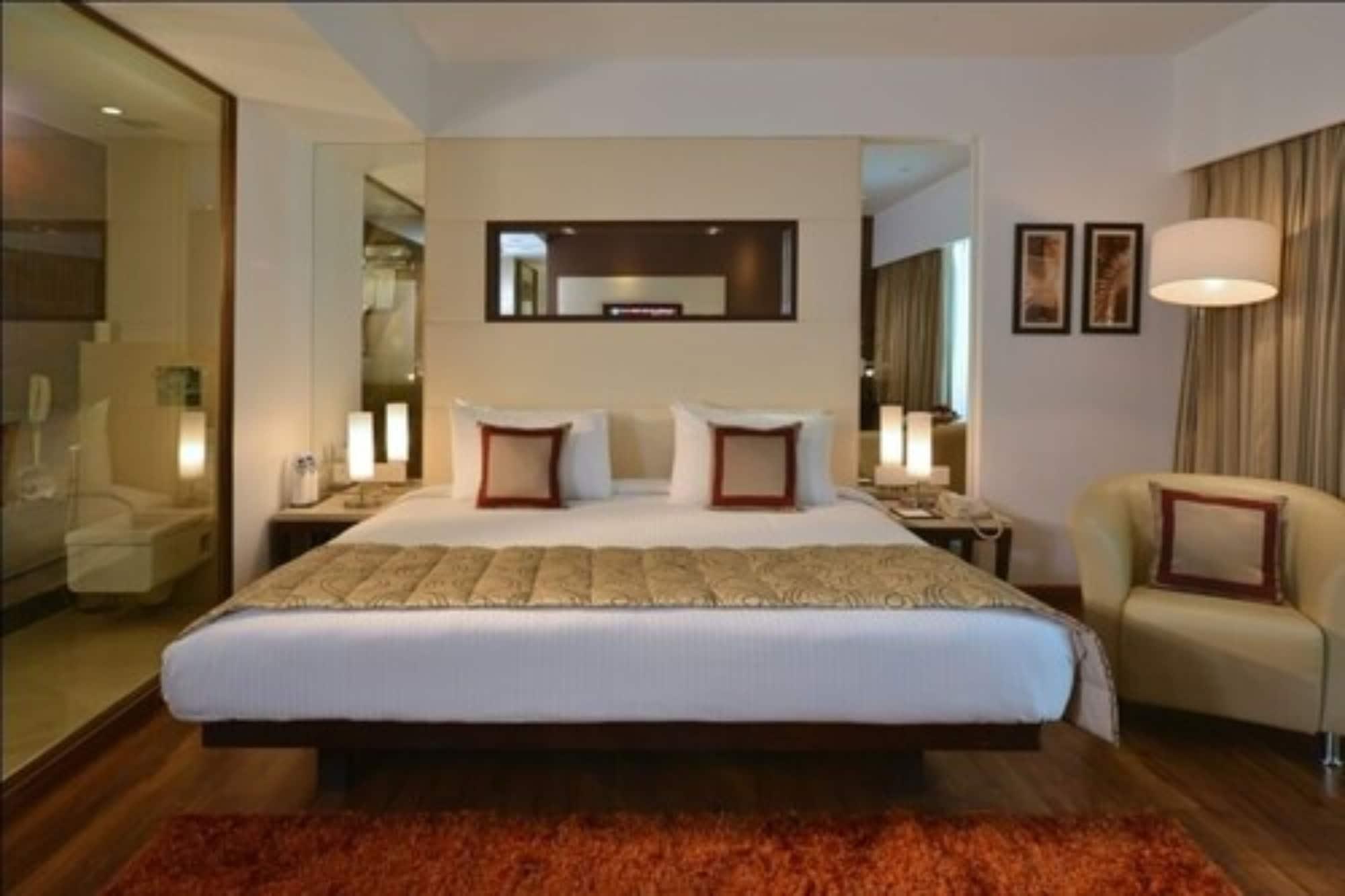 Majestic Court Sarovar Portico Navi Mumbai Eksteriør bilde