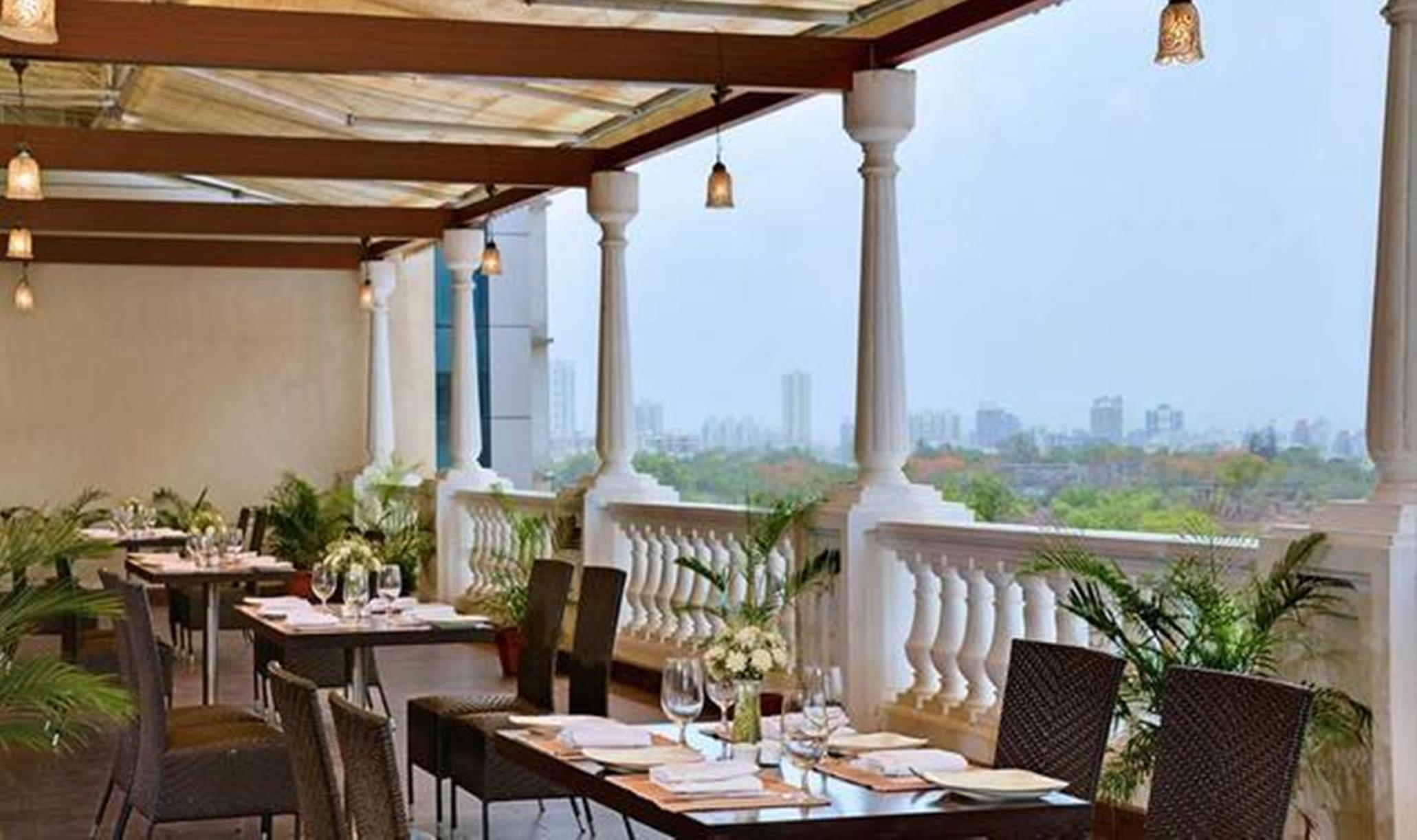 Majestic Court Sarovar Portico Navi Mumbai Eksteriør bilde