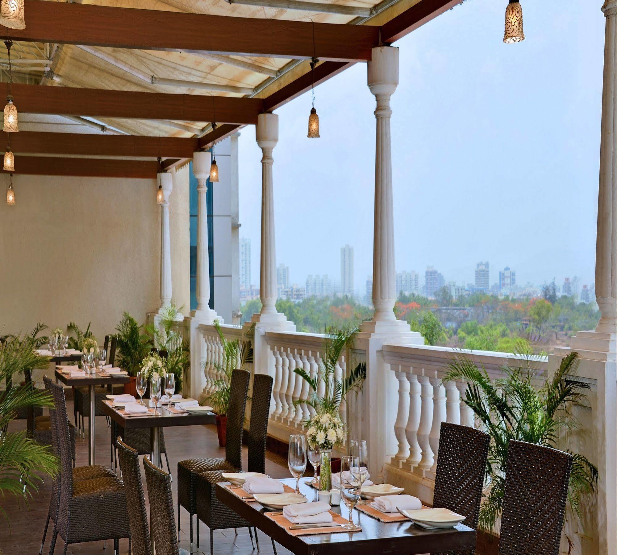 Majestic Court Sarovar Portico Navi Mumbai Eksteriør bilde