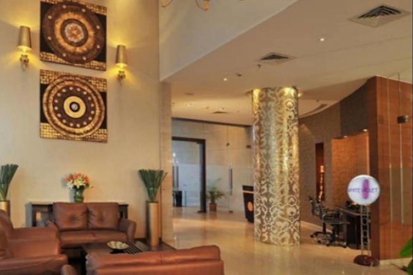 Majestic Court Sarovar Portico Navi Mumbai Eksteriør bilde